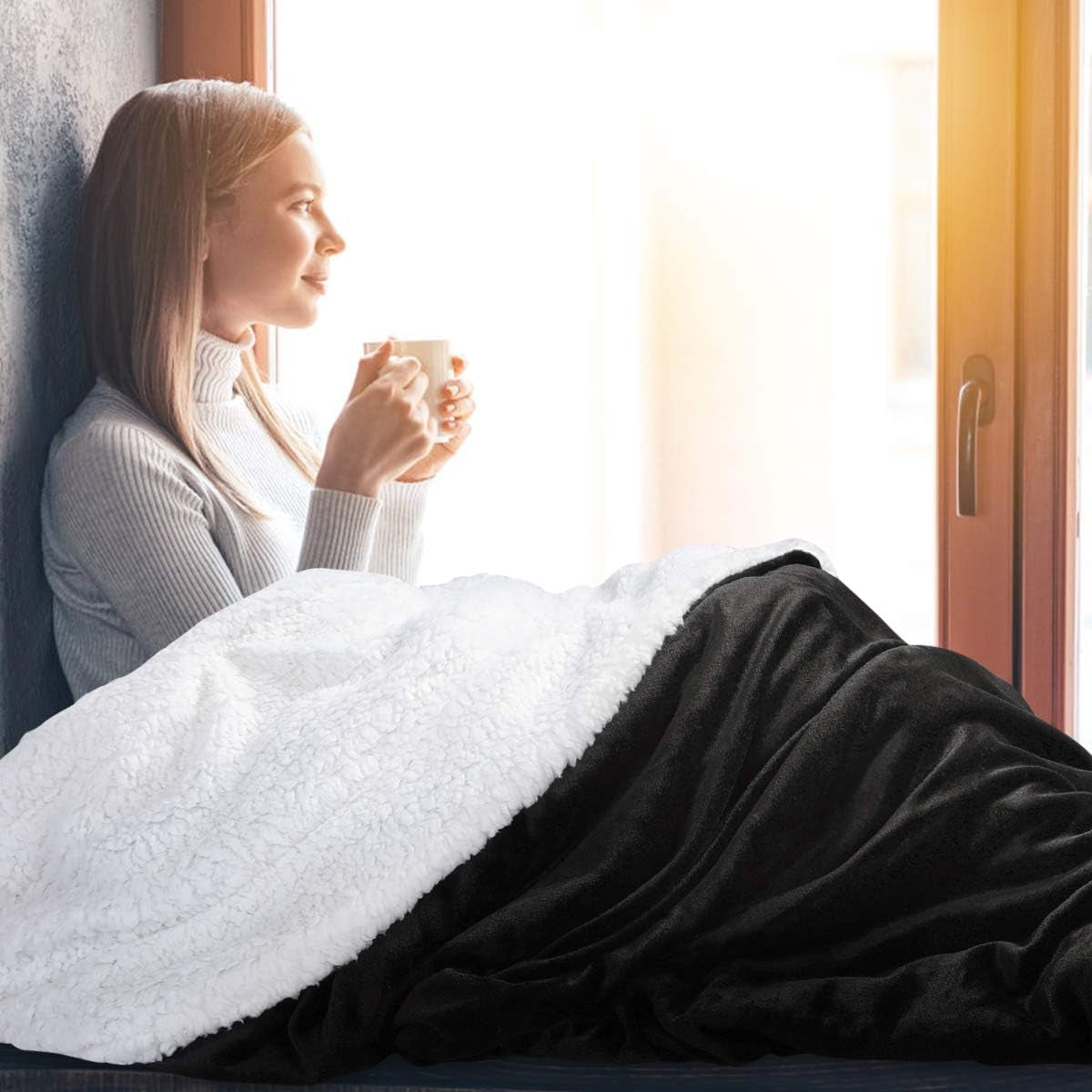 HOMEIDEAS Fleece Sherpa Blanket for Couch(Black, Throw), Thick Warm Velvety Blanket for Winter Christmas, 50 X 60 Inches